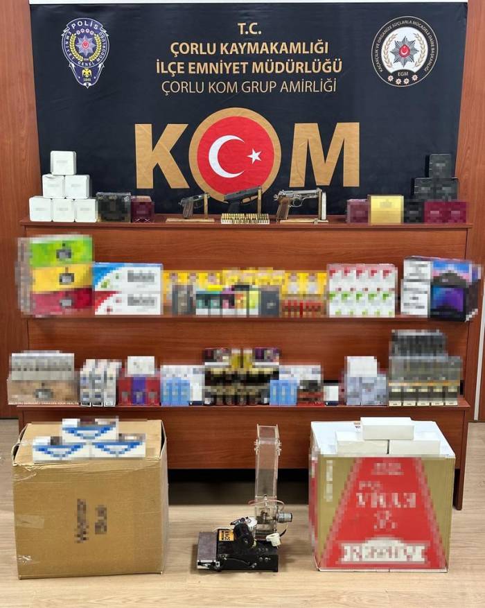 Tekirdağ’da 5 Adrese Silah Ve Kaçak Sigara Operasyonu