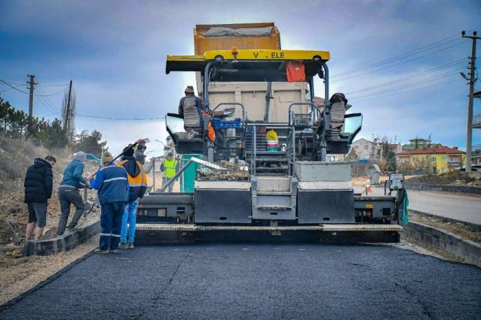 Emet’te Sıcak Asfalt Çalışmaları Başladı