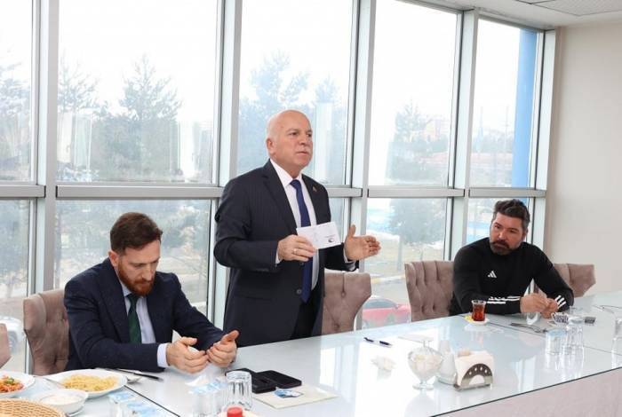 Başkan Sekmen; “Bugüne Kadar Olduğu Gibi Bundan Sonra Da Takımımızın Daima Yanında Olacağız”