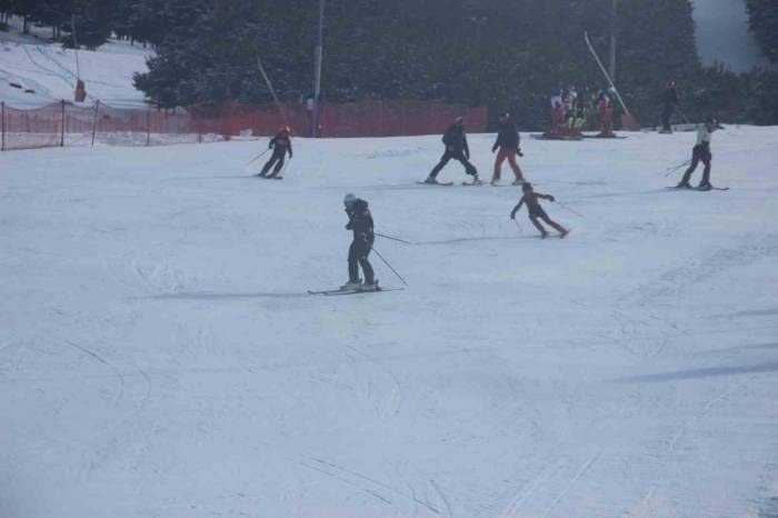 Kayakseverler Palandöken’e Akın Etti