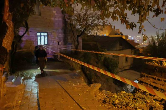Kahramanmaraş’ta İstinat Duvarı Üçüncü Kez Çöktü