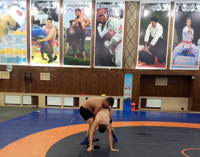 Geleceğin Pehlivanları Körfez’de Yetişiyor