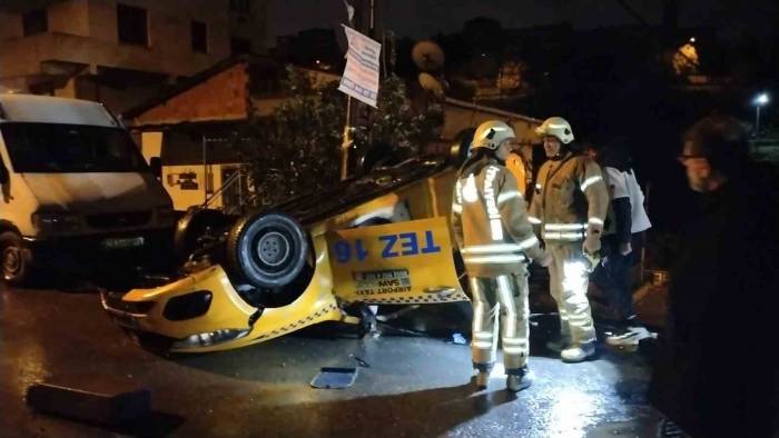 Maltepe’de Kontrolden Çıkan Araç Takla Attı: 1 Yaralı