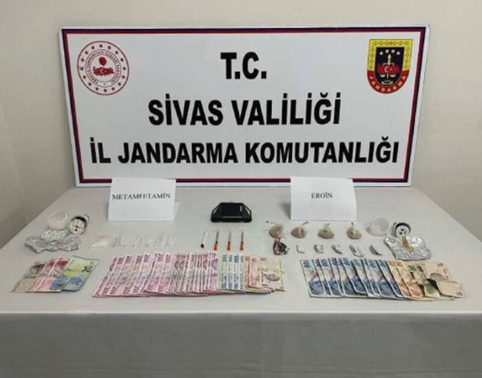 Uyuşturucu Tacirlerine Jandarma’dan Baskın
