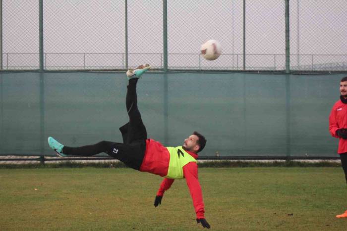 Afyonspor, Bursaspor Maçı Hazırlıklarını Sürdürüyor