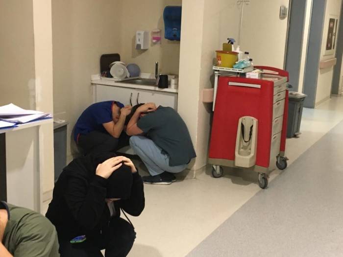 Depremde İlk Olarak Çök Kapan Tutun Uygulandı