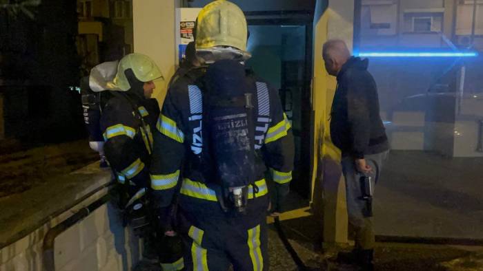 Apartmanın Bodrumunda Çıkan Yangın Korku Dolu Anlar Yaşattı