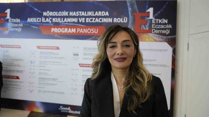 10. Bilimsel Yıl Sonu Toplantısı: "Nörolojik Hastalıklarda Akılcı İlaç Kullanımı Ve Eczacının Rolü"