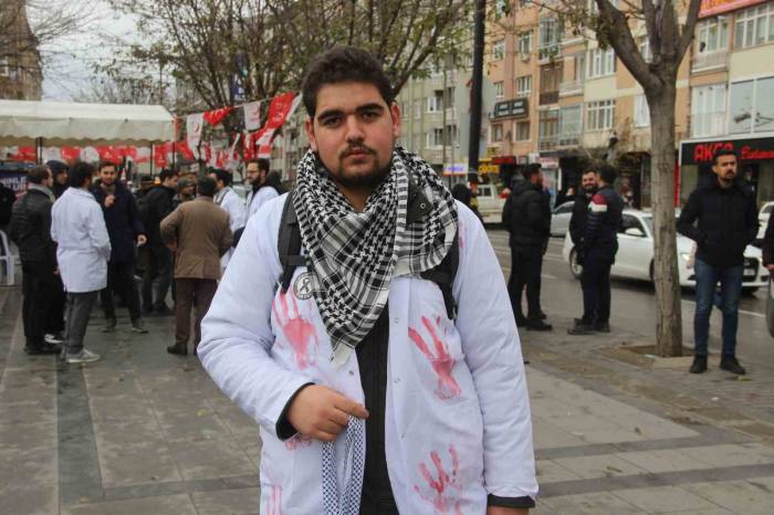 Sessiz Yürüyüş İle Filistin’in Sesi Oldular