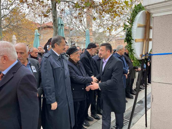 Deva Partisi Lideri Babacan’ın Annesi Son Yolculuğuna Uğurlandı