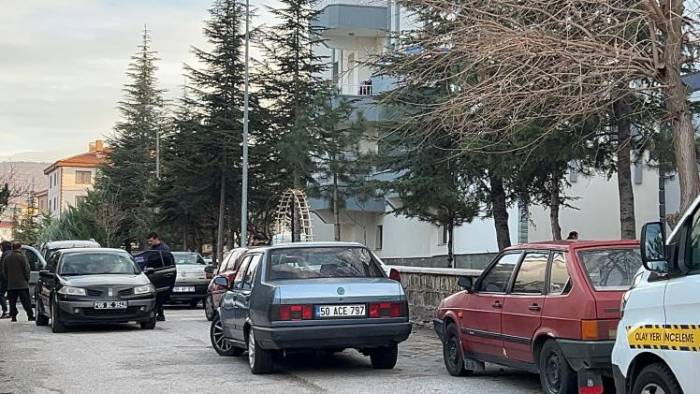 Yalnız Yaşayan Adam Evinde Ölü Bulundu