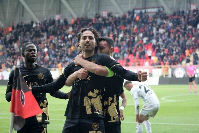 Trendyol 1. Lig: Çorum Fk: 4 - Erzurumspor Fk: 1