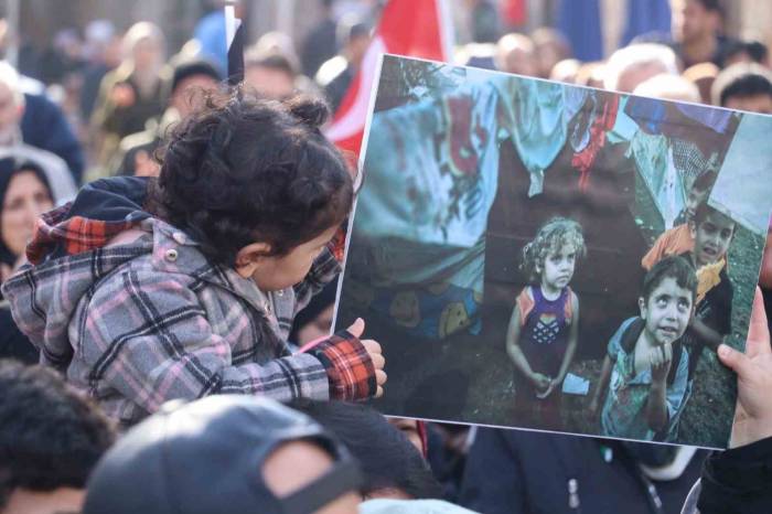 Yalova’da Filistin’e Destek Yürüyüşü