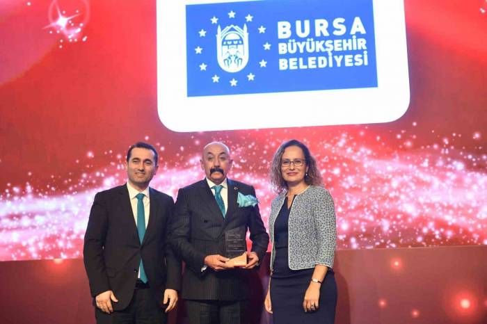Büyükşehir’e ‘Yalın Belediyecilik’ Ödülü