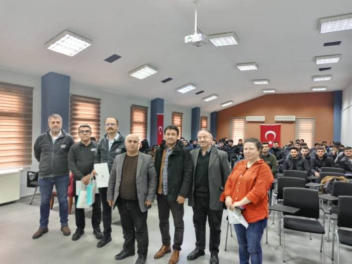 Kauçuk Sanayisindeki İnsan Kaynakları İhtiyacı Konuşuldu