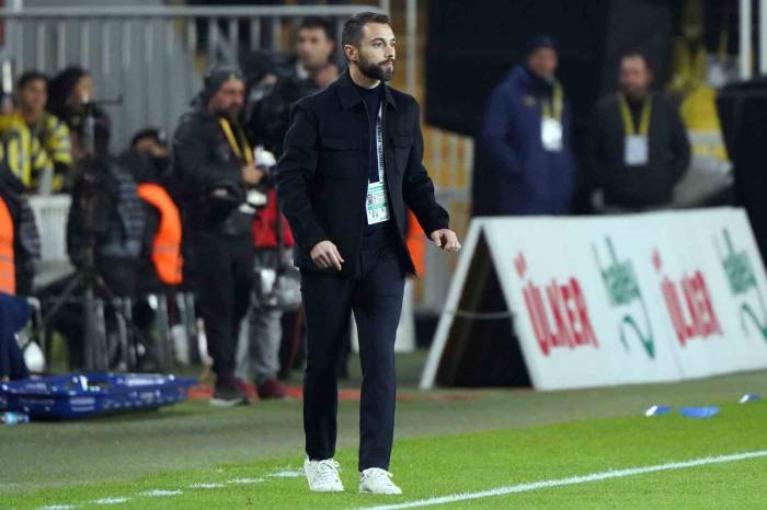 Fatih Karagümrük’te Alparslan Erdem Gitti, Şota Geldi