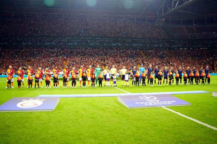 Galatasaray, Kopenhag Deplasmanında Gruptan Çıkma Peşinde