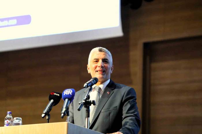 Bakan Bolat’tan Gençlere Başarı İçin "5t Hedefi"