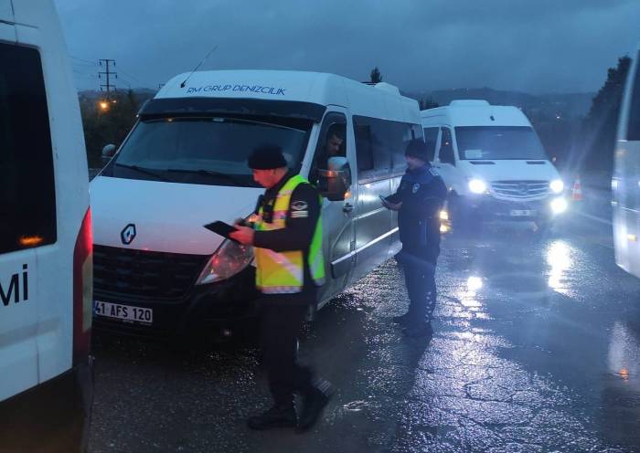 Servis Araçlarına ‘Şafak’ Denetimi