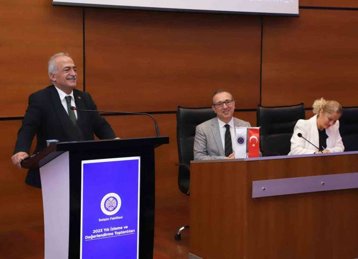 Çomaklı; “Araştırma Odaklı Üniversite Olma Hedefiyle Çalışıyoruz”