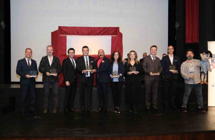 Bursa’da Kukla Ve Gölge Oyunu Şöleni