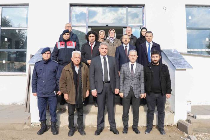 Vali Aslan, İnşaattı Devam Eden Asm İnceledi