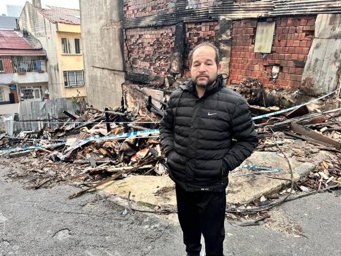 Beyoğlu’nda 1 Kişinin Hayatını Kaybettiği Yangının Boyutu Gün Ağarınca Ortaya Çıktı