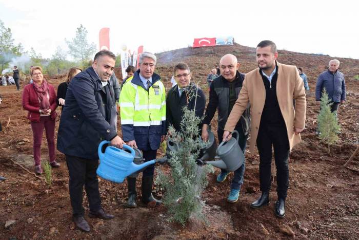 Marmaris’te 2023 Fidan Toprakla Buluştu