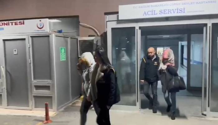 Fuhuş Operasyonunda Yatağın Altına Saklanmaya Çalışırken Yakalandı: 7 Gözaltı