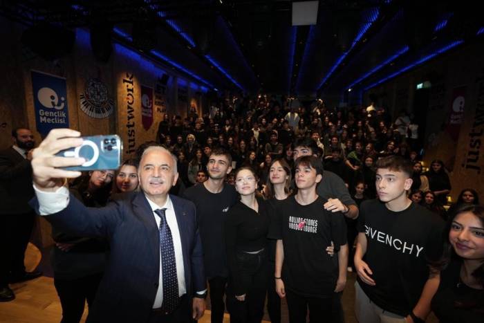 Başkan Yıldırım Duyurdu: Ümraniyeli Gençler 7 Bin Liralarına Kavuştu