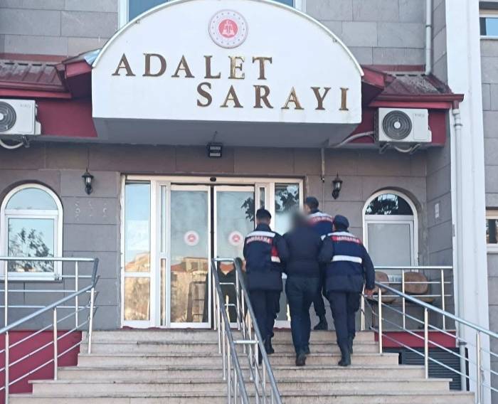 Tır Şoförüne Çarpıp Kaçan Sürücü Tutuklandı