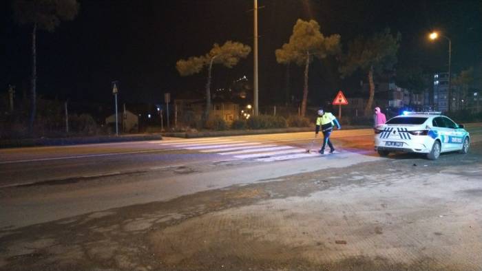 Yolun Karşısına Geçerken Otomobilin Çarptığı Kadın Hayatını Kaybetti