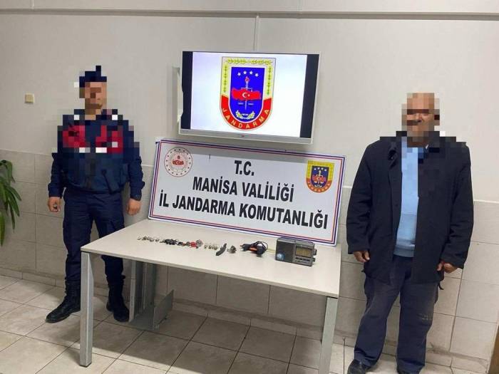 Akhisar’da Jandarma Ekipleri Hırsızlara Göz Açtırmıyor