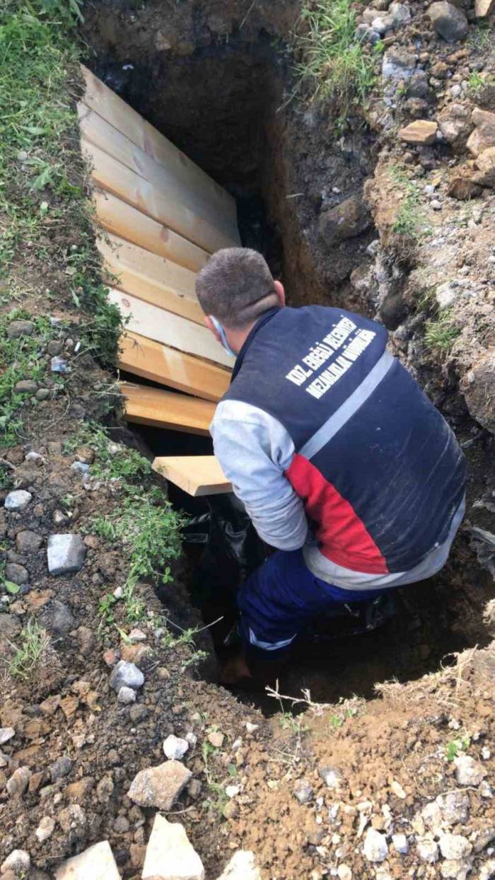 Pallada Gemisinin Ukraynalı Mürettebatı Kimsesizler Mezarlığına Defnedildi