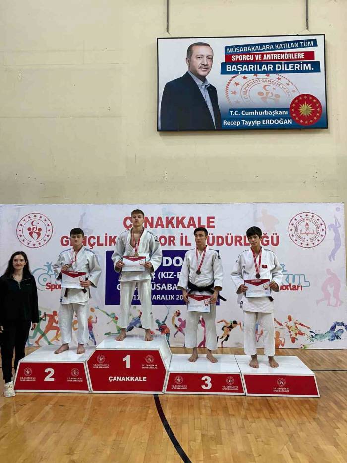 10 Madalya İle Geri Döndüler