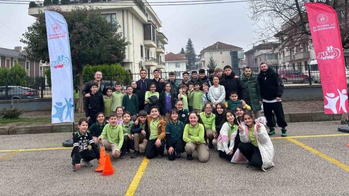 İlkokul Fiziksel Etkinlikleri Oyunları Devam Ediyor