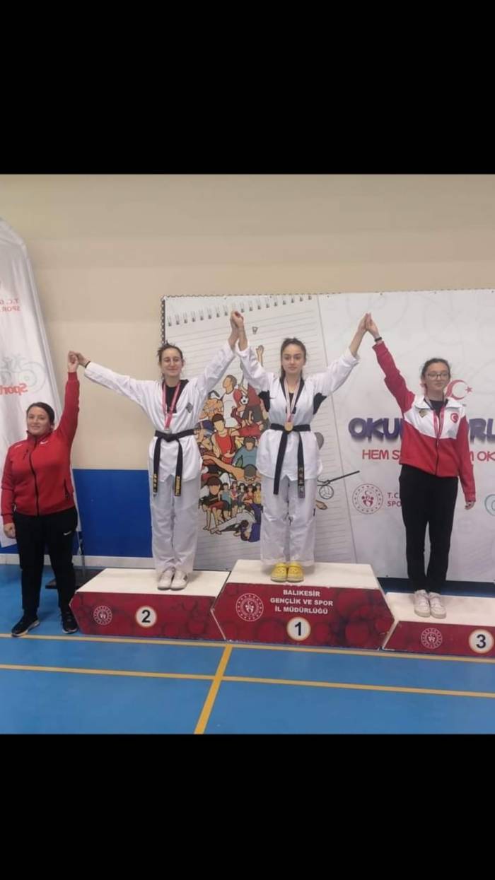 Burhaniye’nin Gururu Oldu