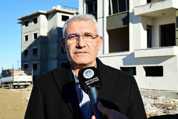 Güder: “Çarşı Merkezine 15 Bin Konut Ve 5 Bin İş Yeri Yapılacak”