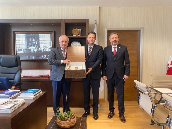 Derince’ye Modern Hayvan Satış Yeri Ve Kurban Kesim Alanı Yapılacak