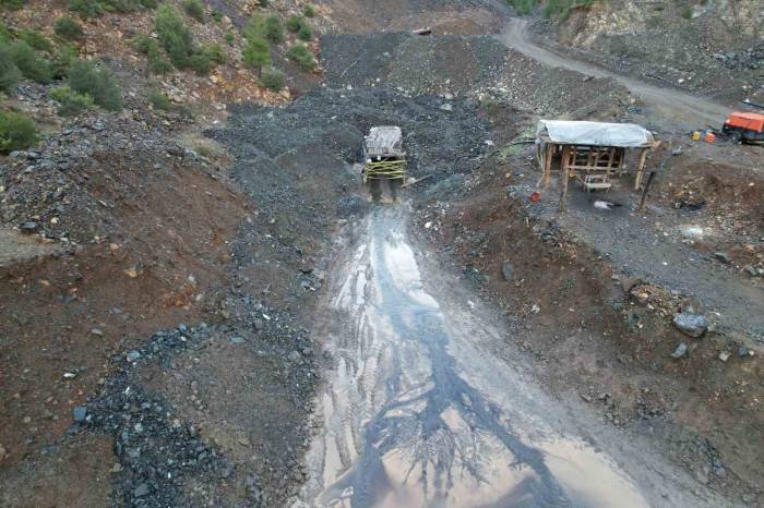 2 İşçiye Mezar Olan Krom Madeni Havadan Görüntülendi