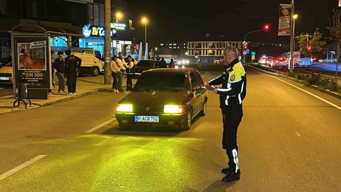 Düzce’de Araçlara Işık Donanımı Denetimi