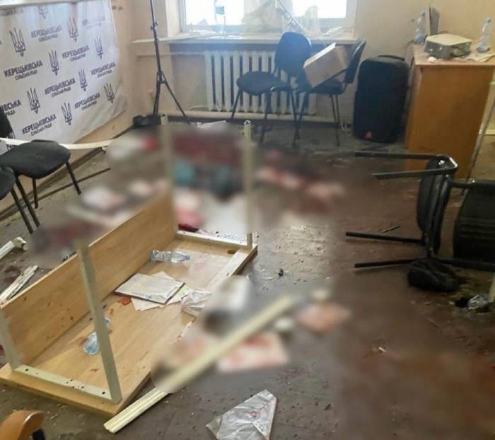 Ukrayna’da Milletvekili Toplantı Ortasında El Bombalarını Patlattı: 26 Yaralı