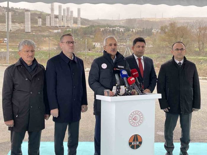 Ulaştırma Ve Altyapı Bakanır Uraloğlu, “Nakkaş-başakşehir Kesimindeki Çalışmaları 2026 Yılında Tamamlamayı Hedefliyoruz”