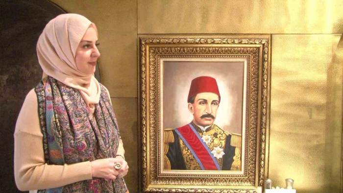 2. Abdülhamid’in Torunu Nilhan Osmanoğlu: "Adabımuaşeret Ve Nezaket Derslerinin Nitelikli Kişiler Tarafından Verilmesi Çok Önemli"