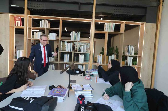 Başakşehirli Öğrencilere Deneme Sınavı Müjdesi