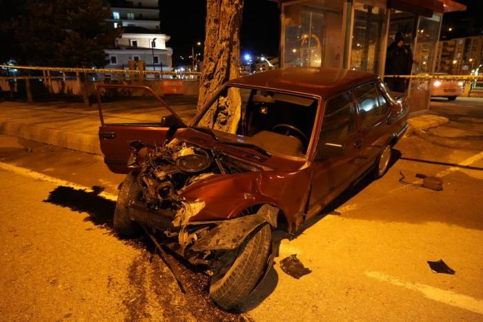 Bayburt’ta Trafik Kazası: 1 Ölü, 1 Ağır Yaralı