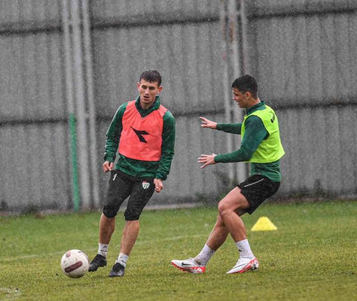 Bursaspor’da Diyarbekirspor Maçı Hazırlıkları Devam Ediyor