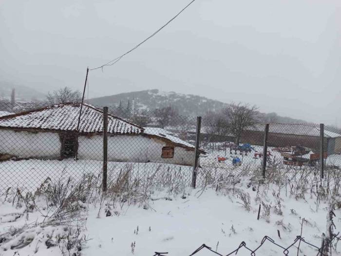 Uyarılar Gerçeğe Dönüştü: Edirne’de Kar Yağışı Başladı