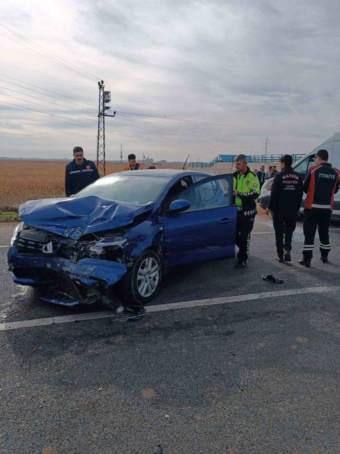 Mardin’de Trafik Kazası: 4 Yaralı