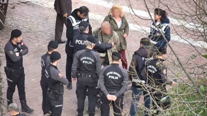 Anıtpark’ta Yine Sarhoş Rezaleti: Polise Mukavemette Bulundu, Ortalığı Birbirine Kattı